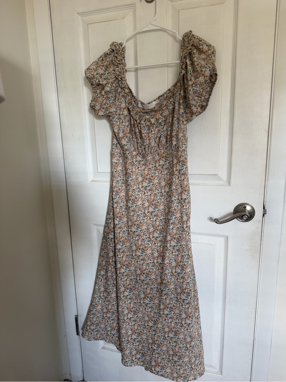 ASTR the Label Puff-Sleeve Floral Maxi Dress